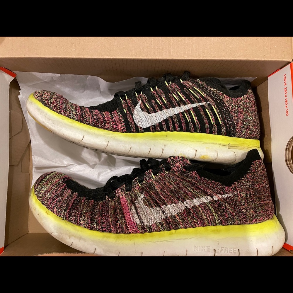 Women’s Nike Free Flyknit sneakers